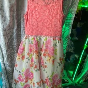 Form spring dress